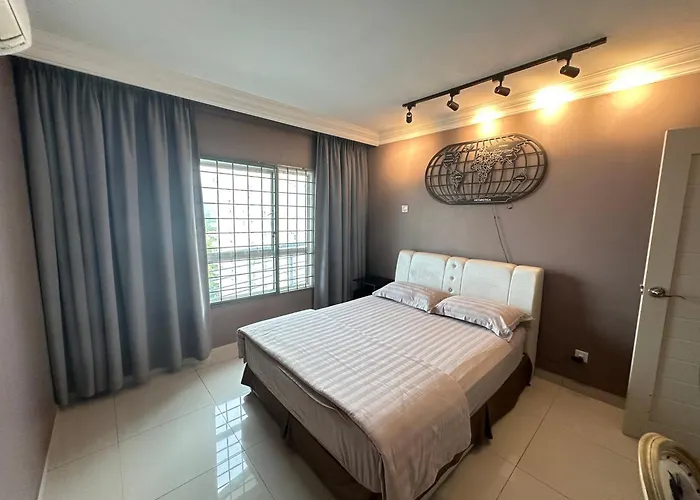 B 13A-7 De Marina View Villas